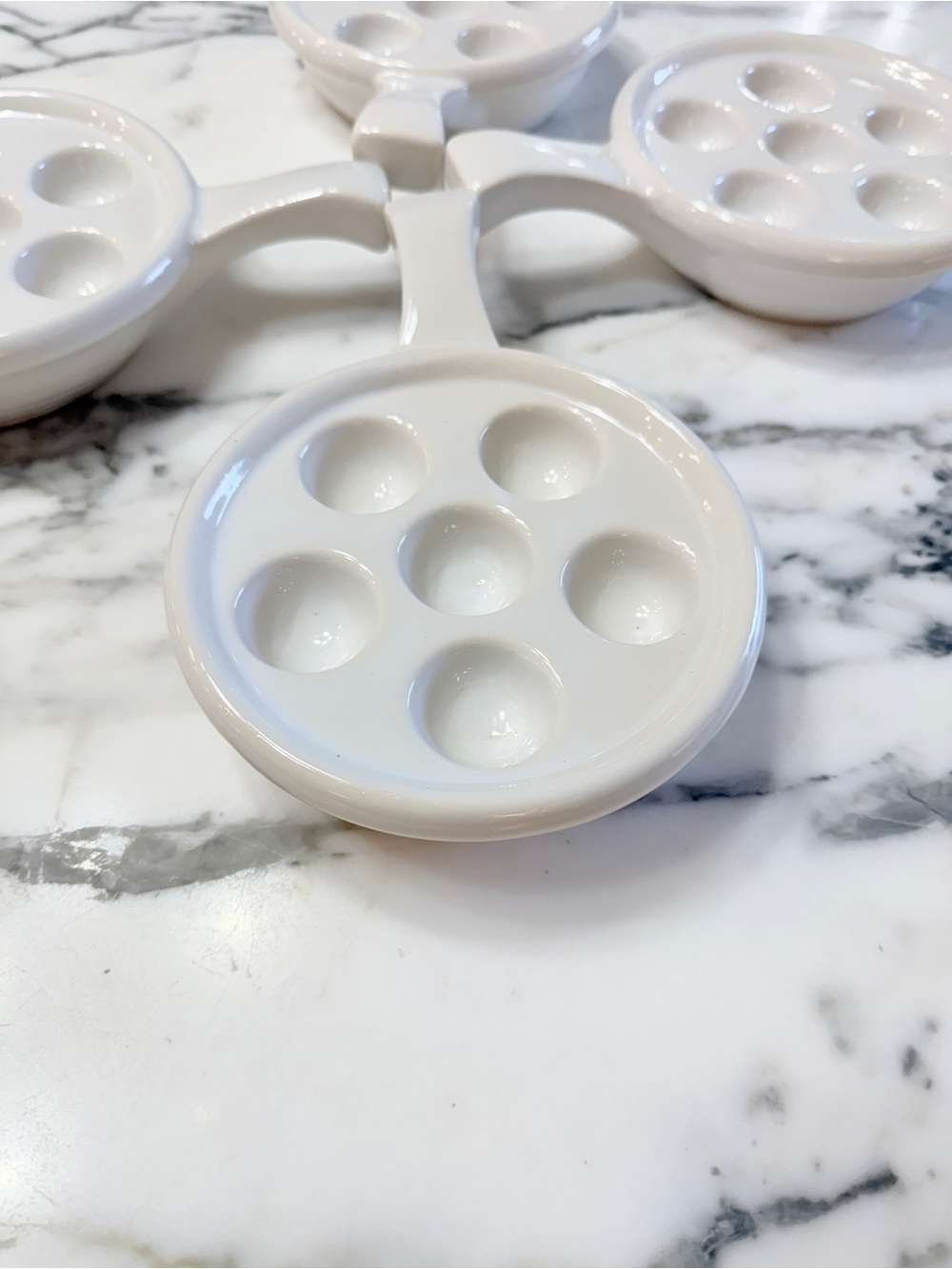 Set of 4 White French Ceramic Escargot Bakers – 6‑Well Vintage Serveware - Picture 11 of 15